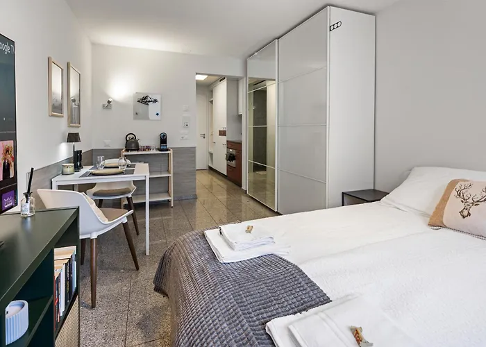 Bergstudio Ii I Laax I I Berg I Gartis Parkplatz Flims