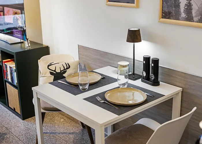 Bergstudio Ii I Laax I I Berg I Gartis Parkplatz Apartament Flims